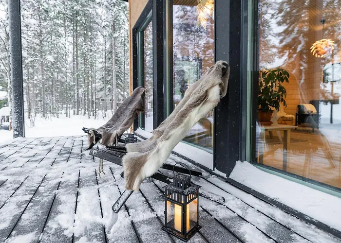 Scandinavian Lakeside Cottage